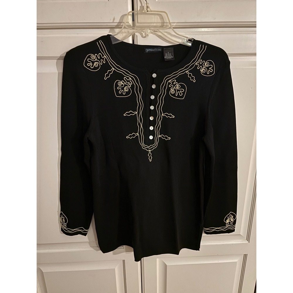 Yarns & Stitches Black Embroidered Button‎ Front Long Sleeve Top Women's Size S